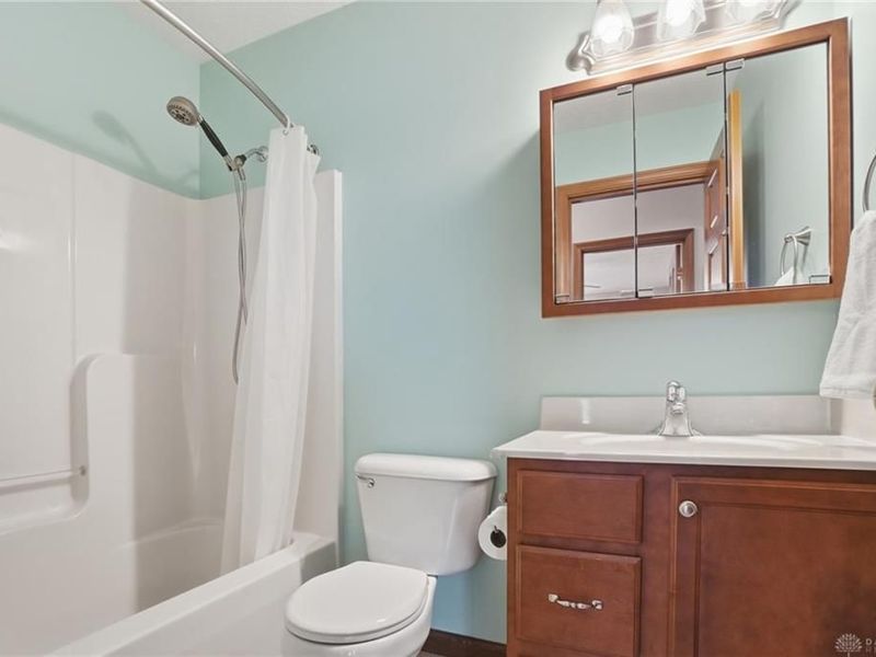 661 Willow Point Court, Troy, OH 45373 Photo 36