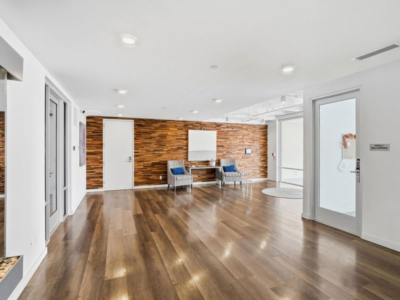 120 Main Street, Unit 205, Newport, KY 41071 Photo 3