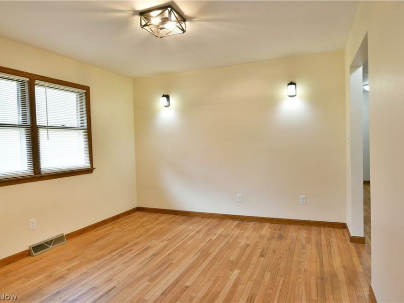 928 Bedford Road , Brookfield, OH 44438 Photo 10