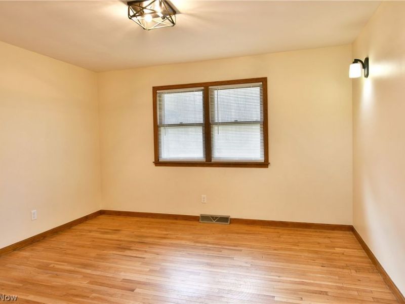 928 Bedford Road , Brookfield, OH 44438 Photo 12