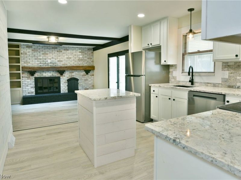 928 Bedford Road , Brookfield, OH 44438 Photo 16