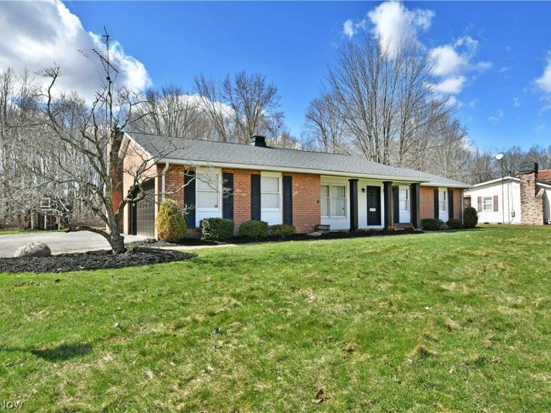 928 Bedford Road , Brookfield, OH 44438 Photo 2