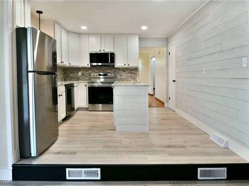 928 Bedford Road , Brookfield, OH 44438 Photo 21