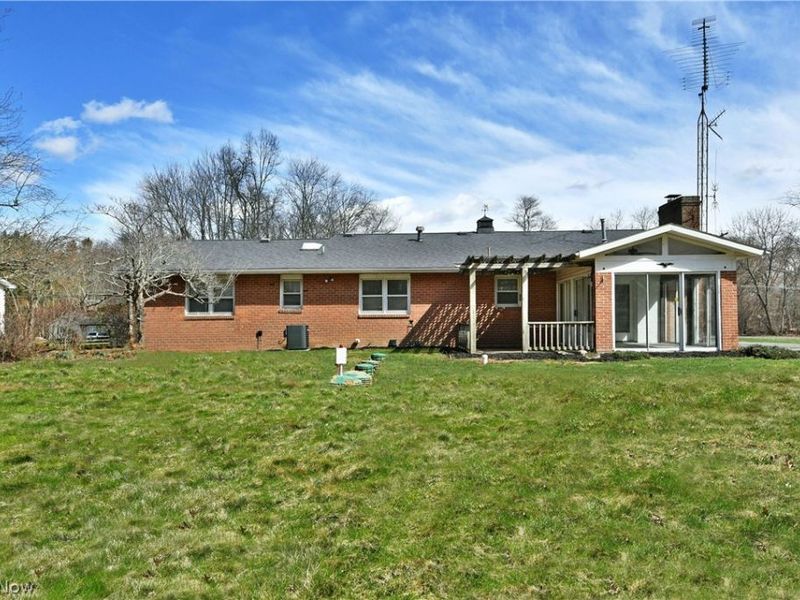 928 Bedford Road , Brookfield, OH 44438 Photo 3