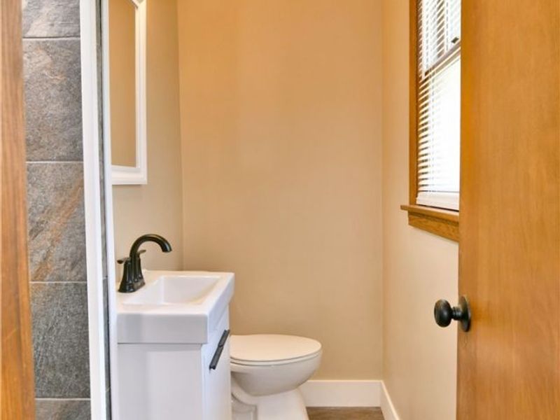 928 Bedford Road , Brookfield, OH 44438 Photo 31