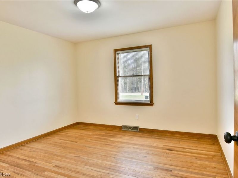 928 Bedford Road , Brookfield, OH 44438 Photo 36