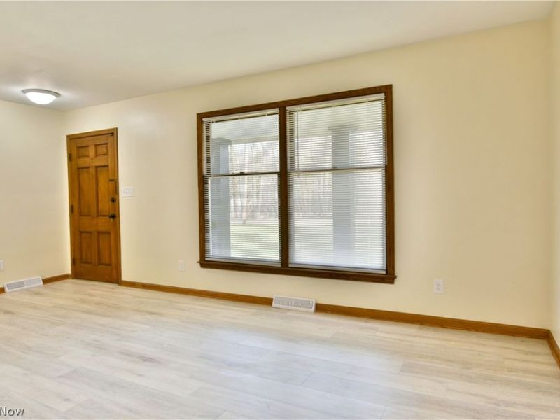 928 Bedford Road , Brookfield, OH 44438 Photo 7