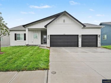 17722 Greenfield Street, Omaha, NE 68136