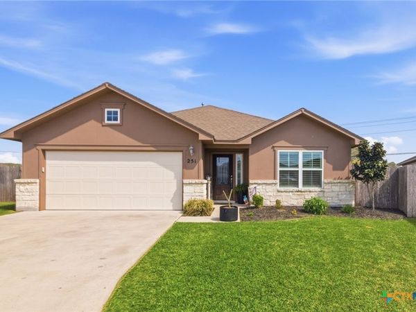 251 Cobble Stone Court, Victoria, TX 77904
