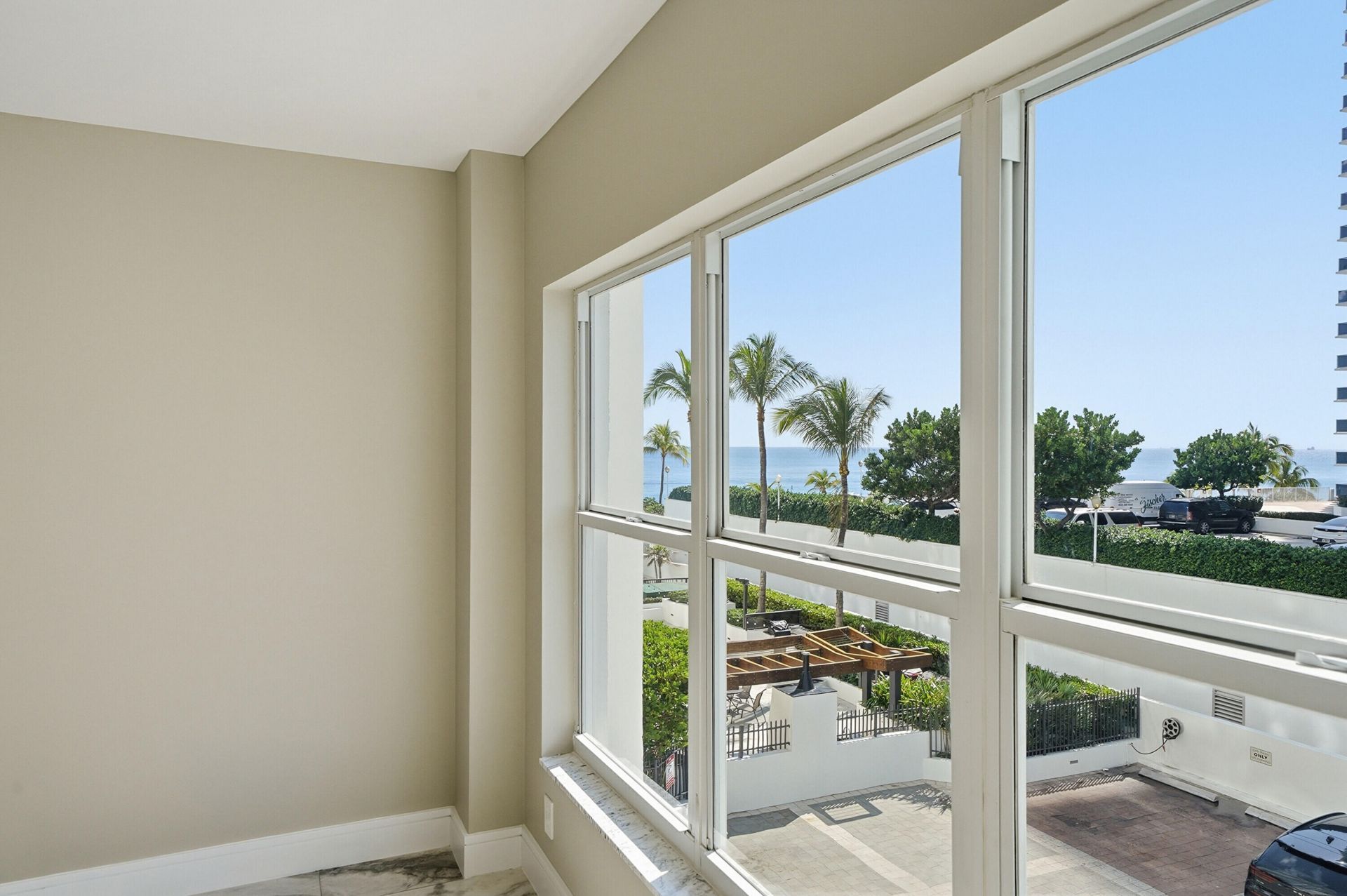 3550 Galt Ocean Drive, Unit 305, Fort Lauderdale, FL 33308 Photo