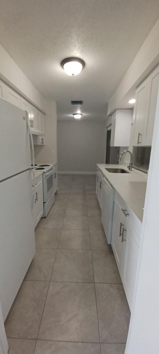 844 SE Festivo Court, Port Saint Lucie, FL 34983 Photo