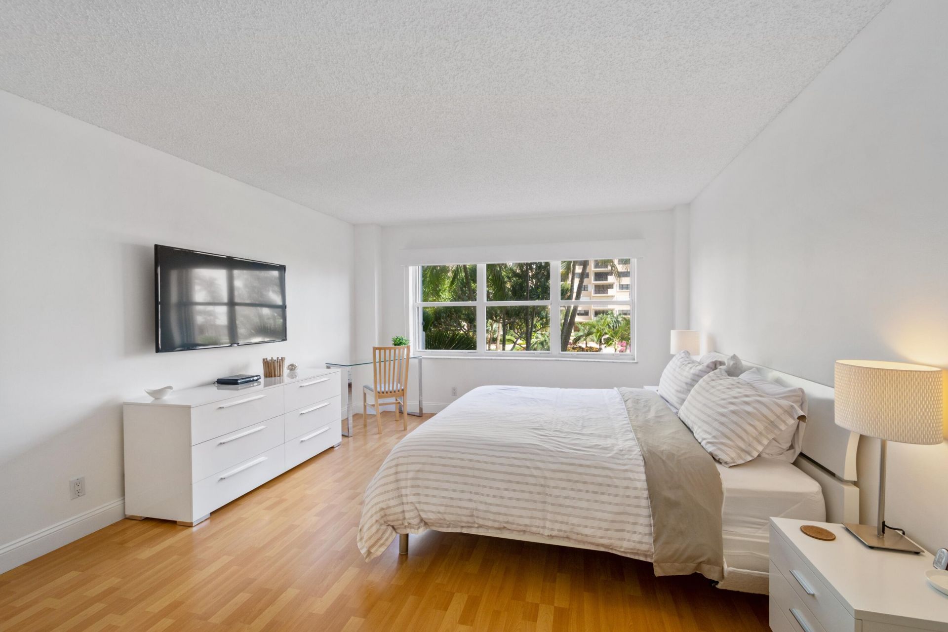 5000 N Ocean Boulevard, Unit 208, Lauderdale by the Sea, FL 33308 Photo