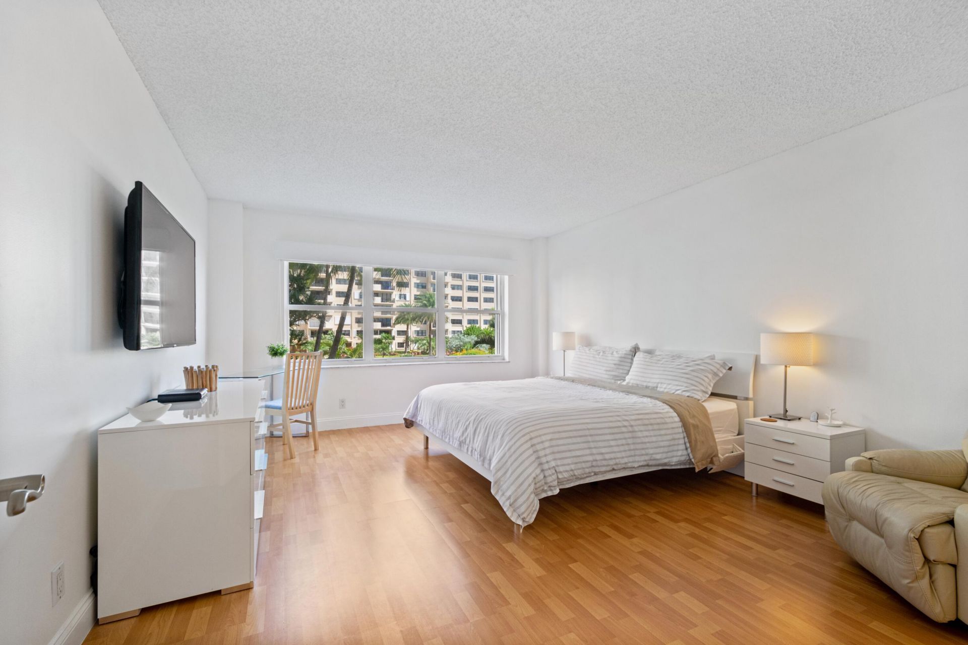 5000 N Ocean Boulevard, Unit 208, Lauderdale by the Sea, FL 33308 Photo