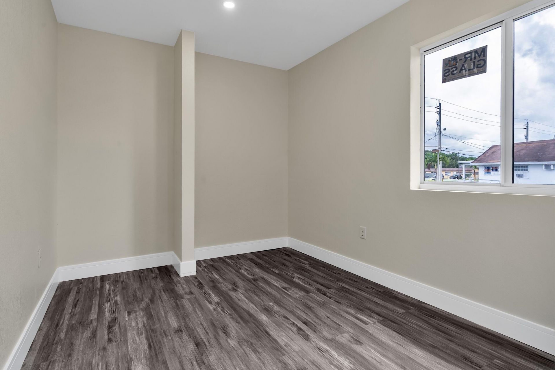 2451 NW 21st Street, Fort Lauderdale, FL 33311 Photo