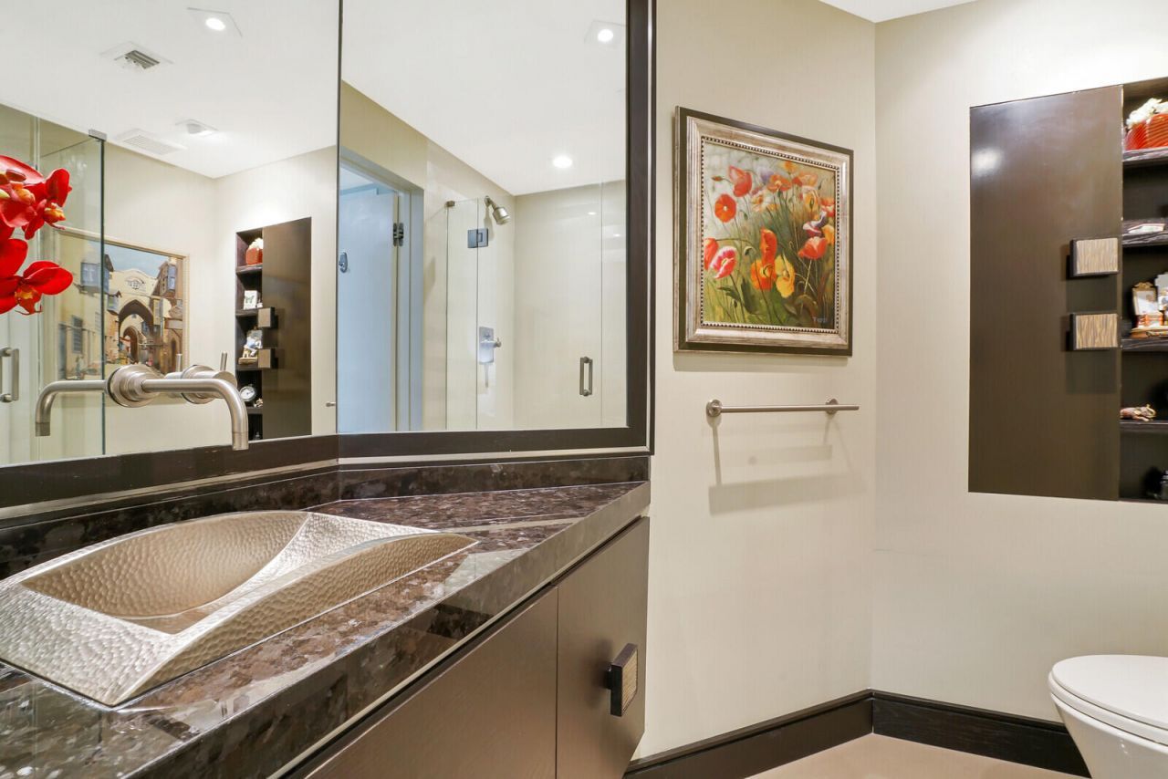 550 SE Mizner Boulevard, Unit B209, Boca Raton, FL 33432 Photo