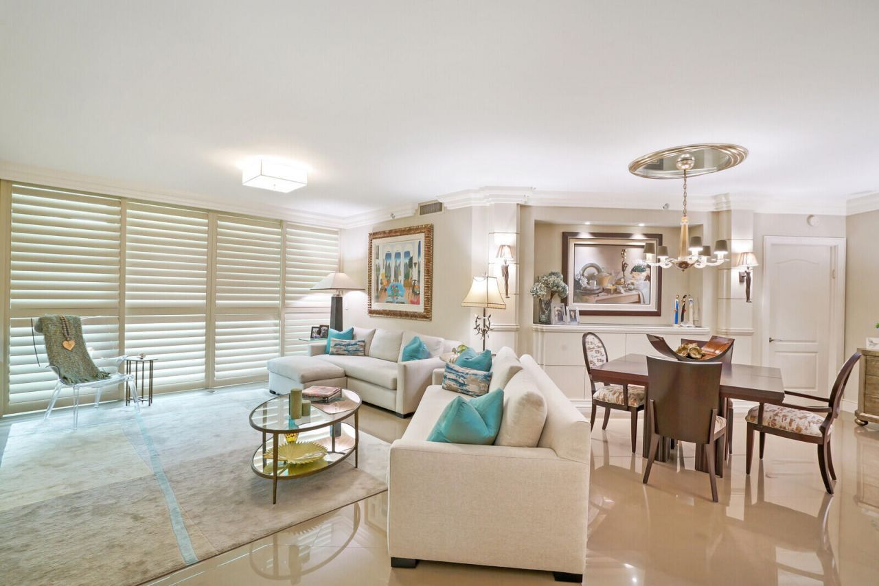 550 SE Mizner Boulevard, Unit B209, Boca Raton, FL 33432 Photo