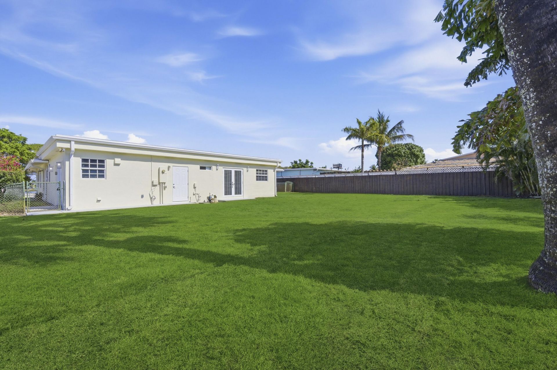 1814 Lake Osborne Drive, Lake Worth Beach, FL 33461 Photo