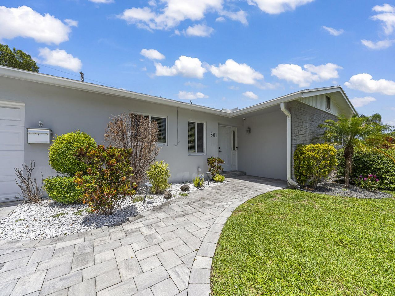 801 SE 14th Street, Deerfield Beach, FL 33441 Photo