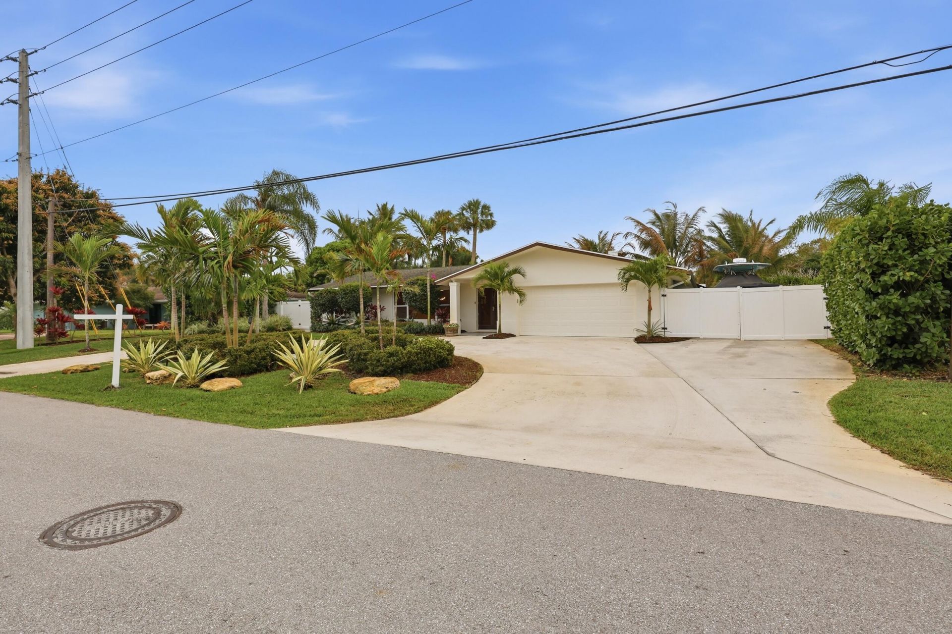 7 River Drive, Tequesta, FL 33469 Photo