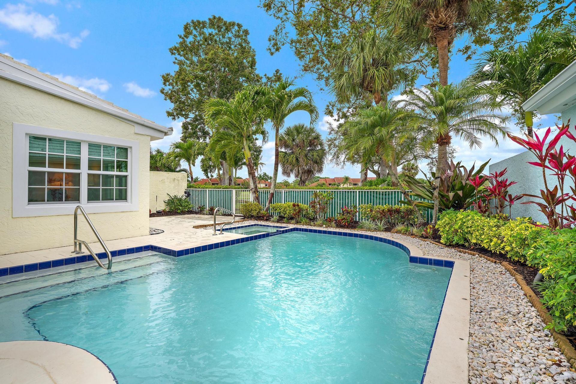 18 Windsor Lane, Palm Beach Gardens, FL 33418 Photo