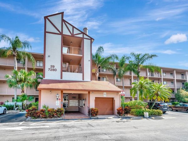 7280 Amberly Lane, Unit 110, Delray Beach, FL 33446