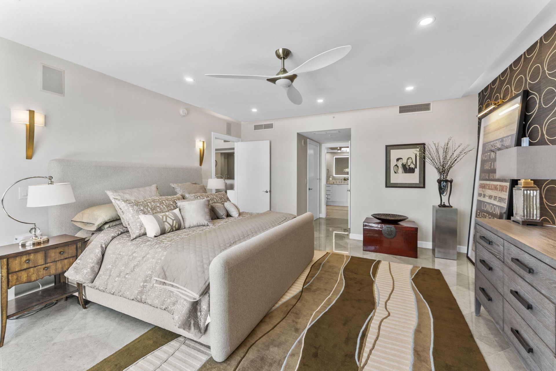 715 Bayshore Drive, Unit 606, Fort Lauderdale, FL 33304 Photo