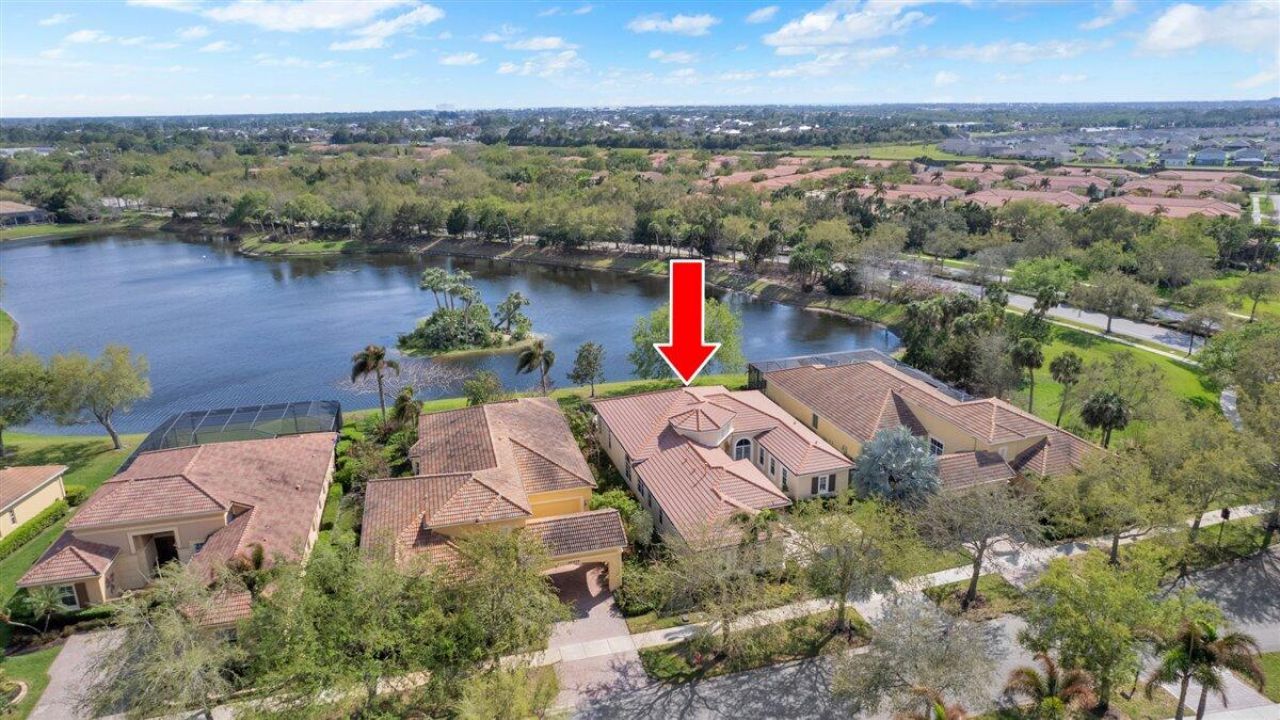 10095 SW Nuova Way, Port Saint Lucie, FL 34986 Photo