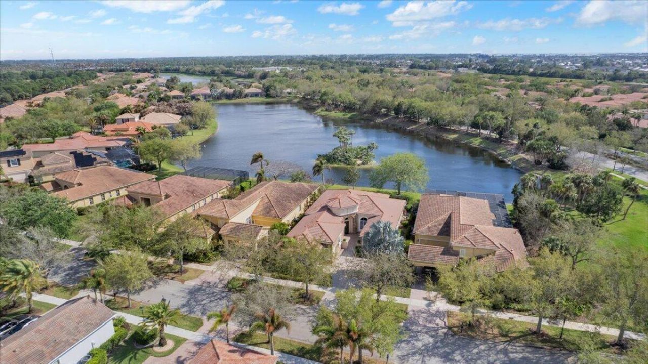 10095 SW Nuova Way, Port Saint Lucie, FL 34986 Photo