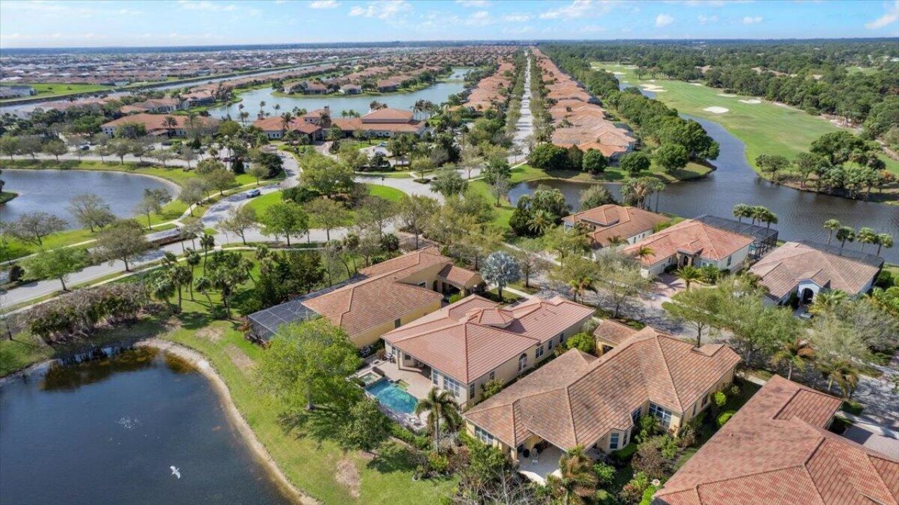 10095 SW Nuova Way, Port Saint Lucie, FL 34986 Photo