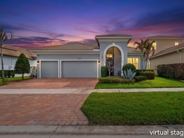 9135 SW Pepoli Way, Port St. Lucie, FL 34987