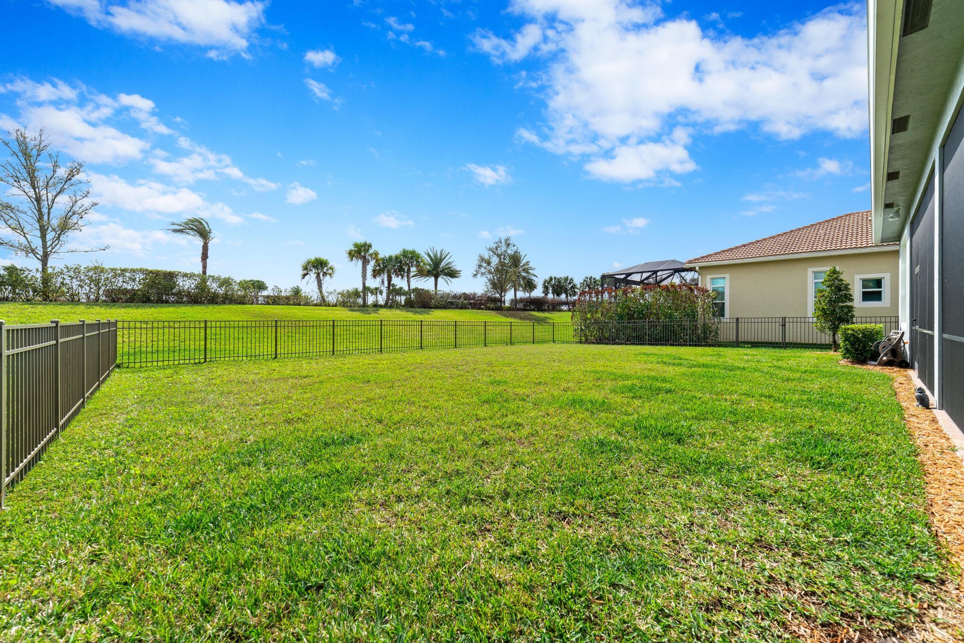 9135 SW Pepoli Way, Port Saint Lucie, FL 34987 Photo