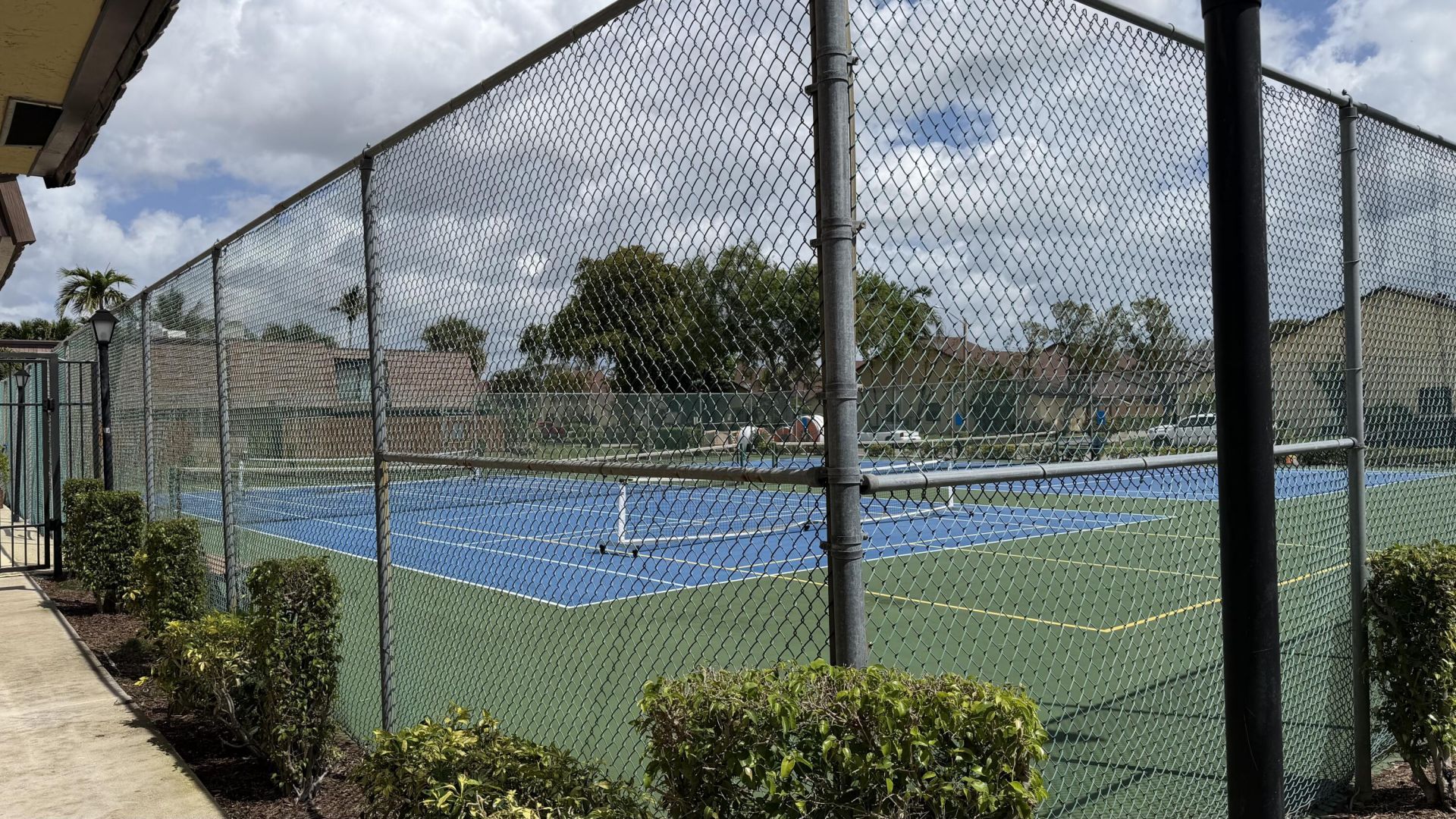 882 Springdale Circle, Unit 88-b, Palm Springs, FL 33461 Photo