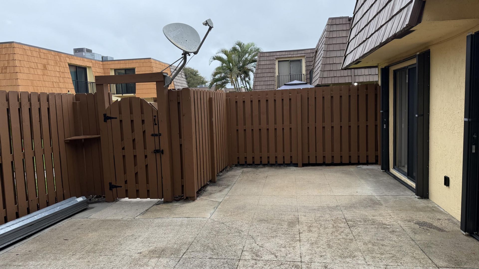 882 Springdale Circle, Unit 88-b, Palm Springs, FL 33461 Photo