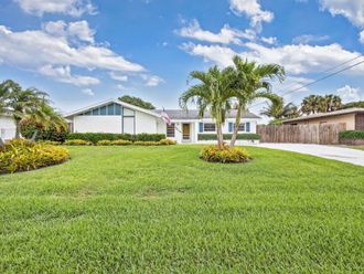 9820 Daisy Avenue Palm Beach Gardens, FL 33410