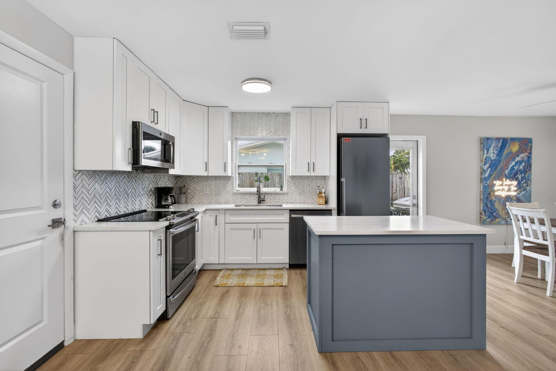 9820 Daisy Avenue, Palm Beach Gardens, FL 33410 Photo