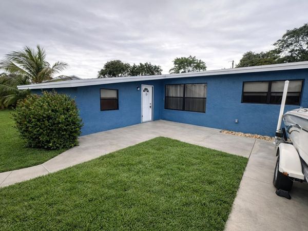 2591 Myrica Road, West Palm Beach, FL 33406