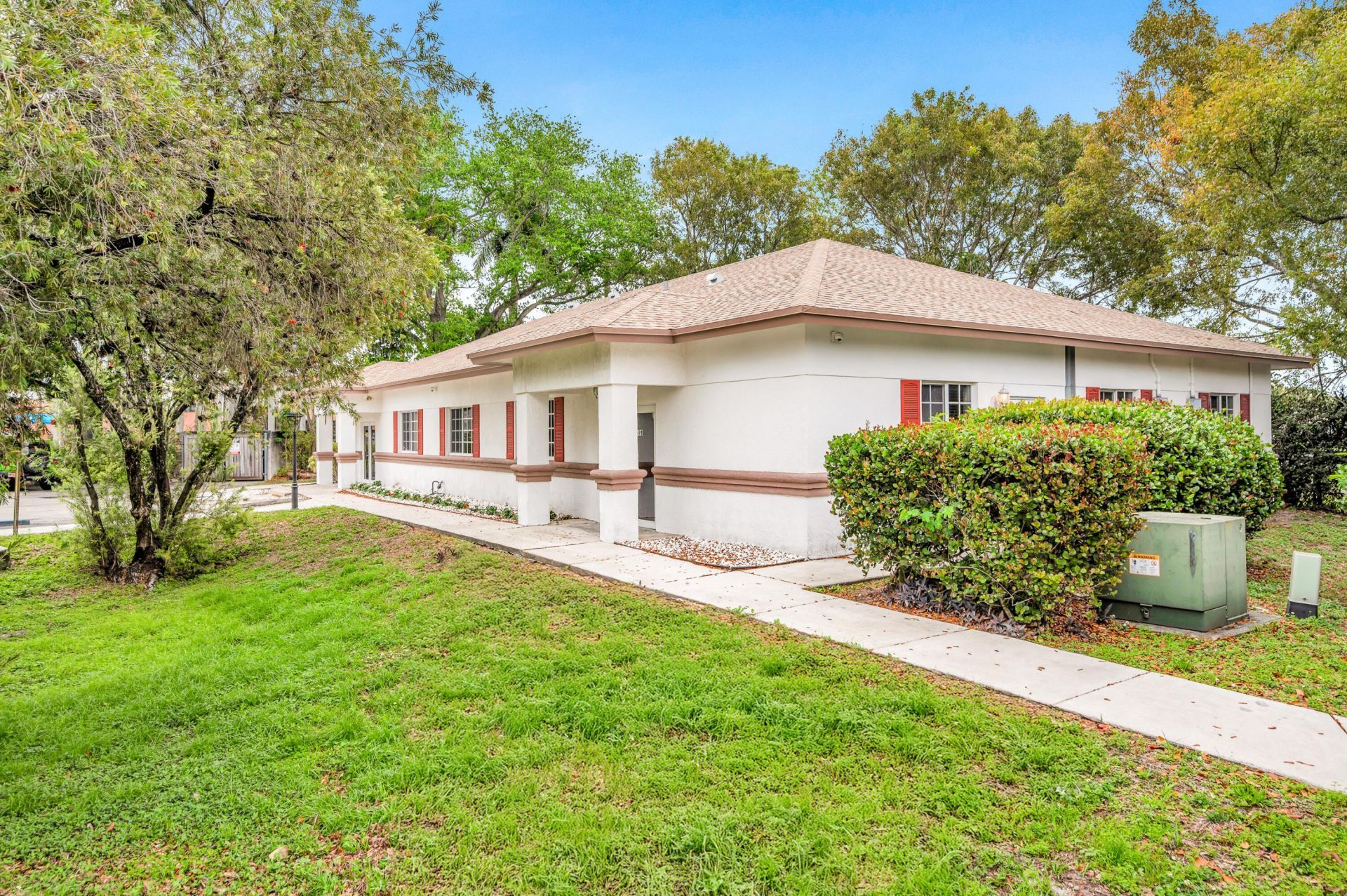 6090 Boulevard Of Champions, North Lauderdale, FL 00000 Photo