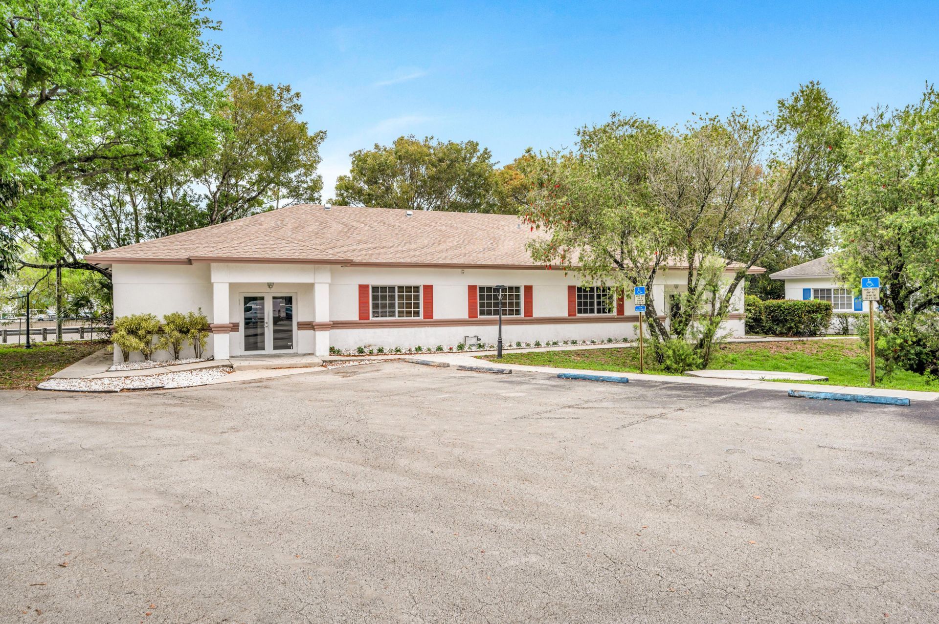 6090 Boulevard Of Champions, North Lauderdale, FL 00000 Photo