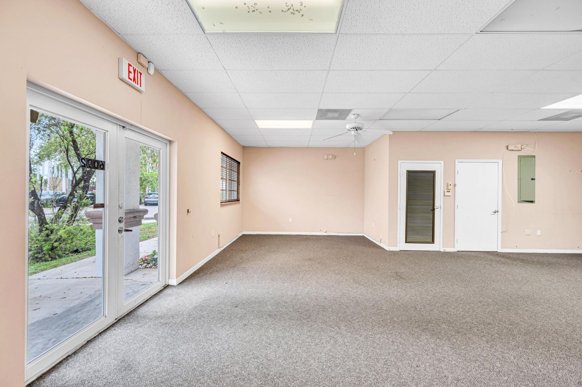 6090 Boulevard Of Champions, North Lauderdale, FL 00000 Photo