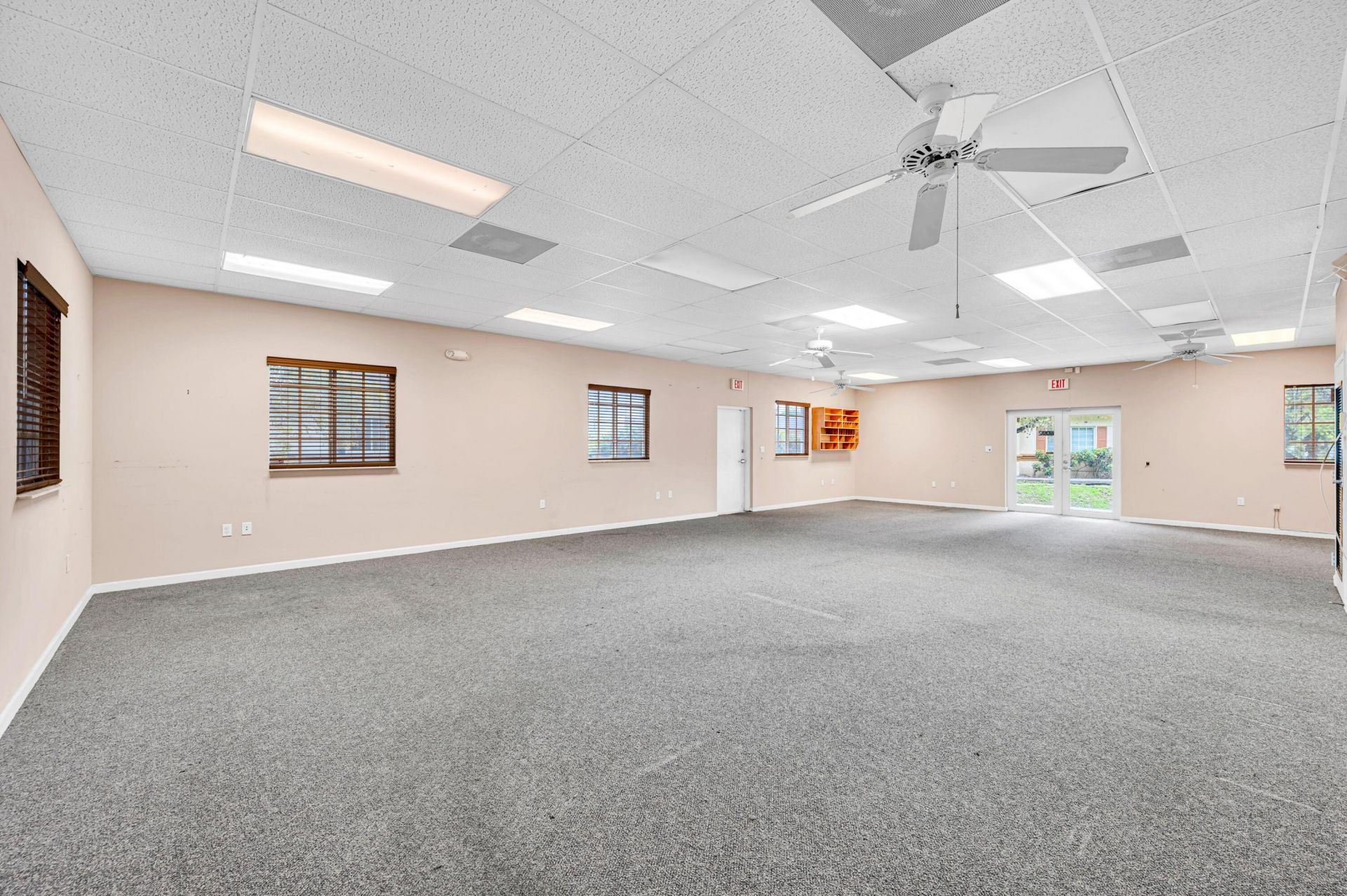 6090 Boulevard Of Champions, North Lauderdale, FL 00000 Photo