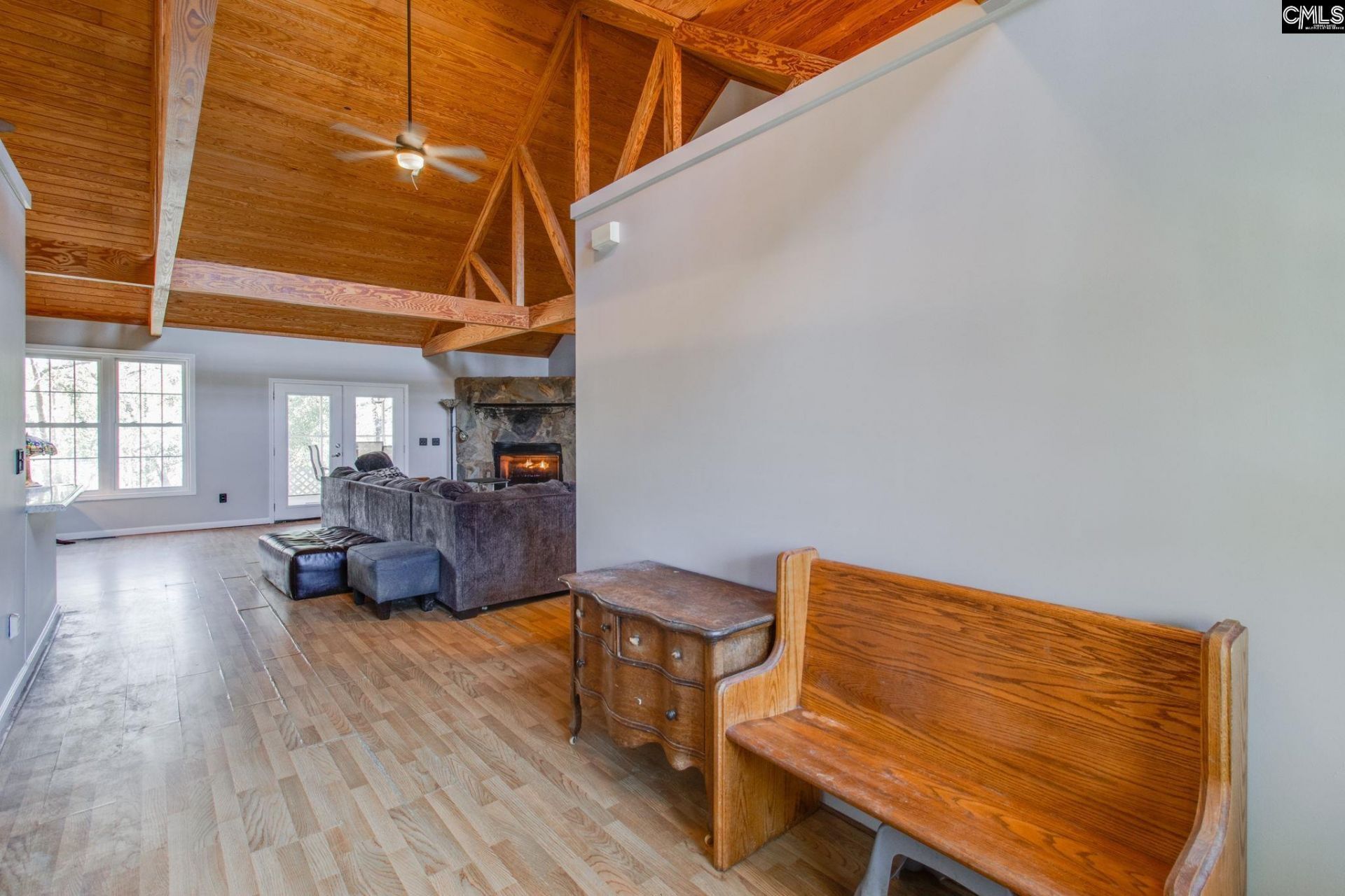 239 Blackthorn Drive Photo 10