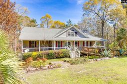 239 Blackthorn Drive photo 4