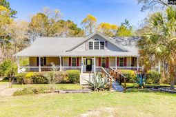 239 Blackthorn Drive photo 4