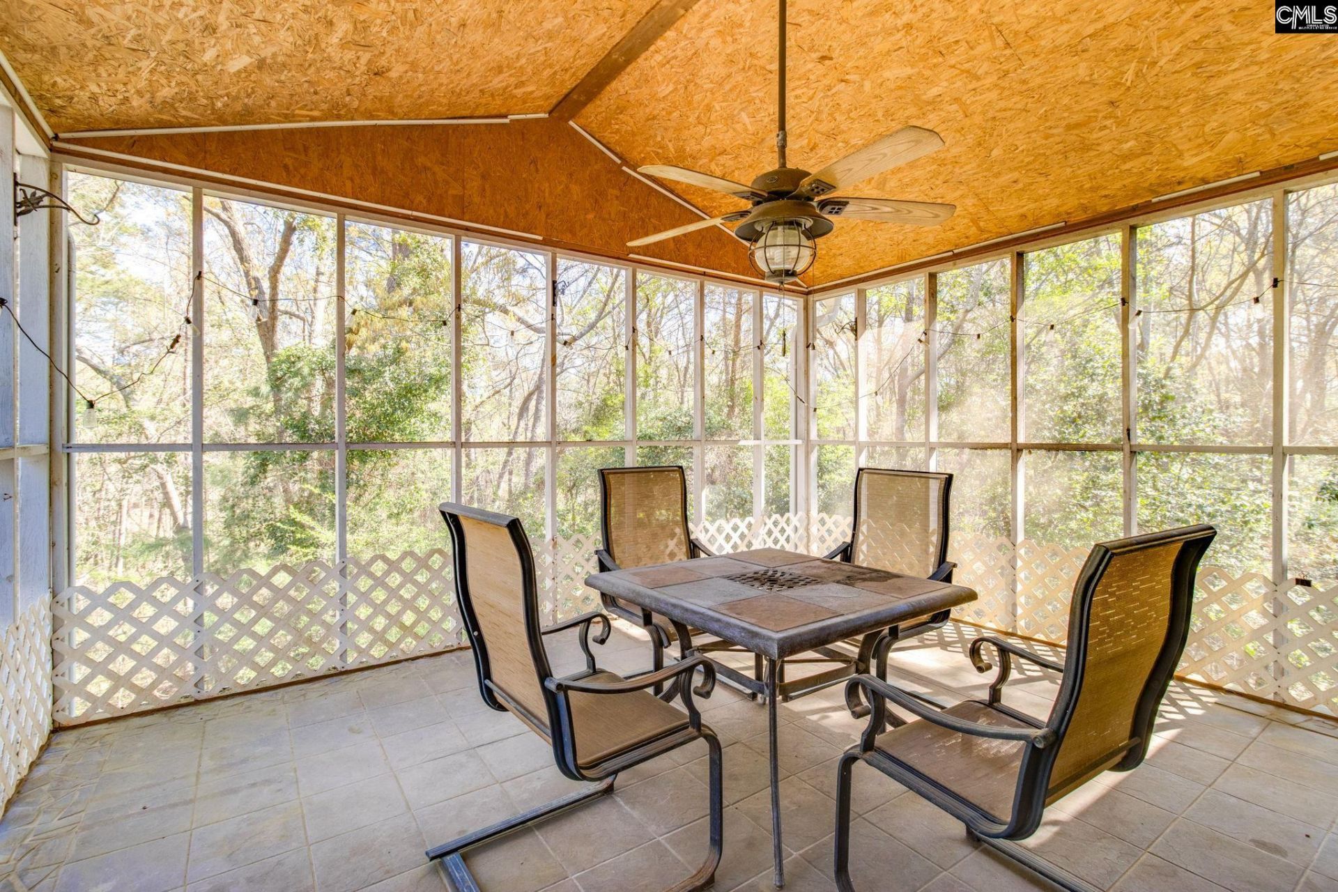 239 Blackthorn Drive Photo 43