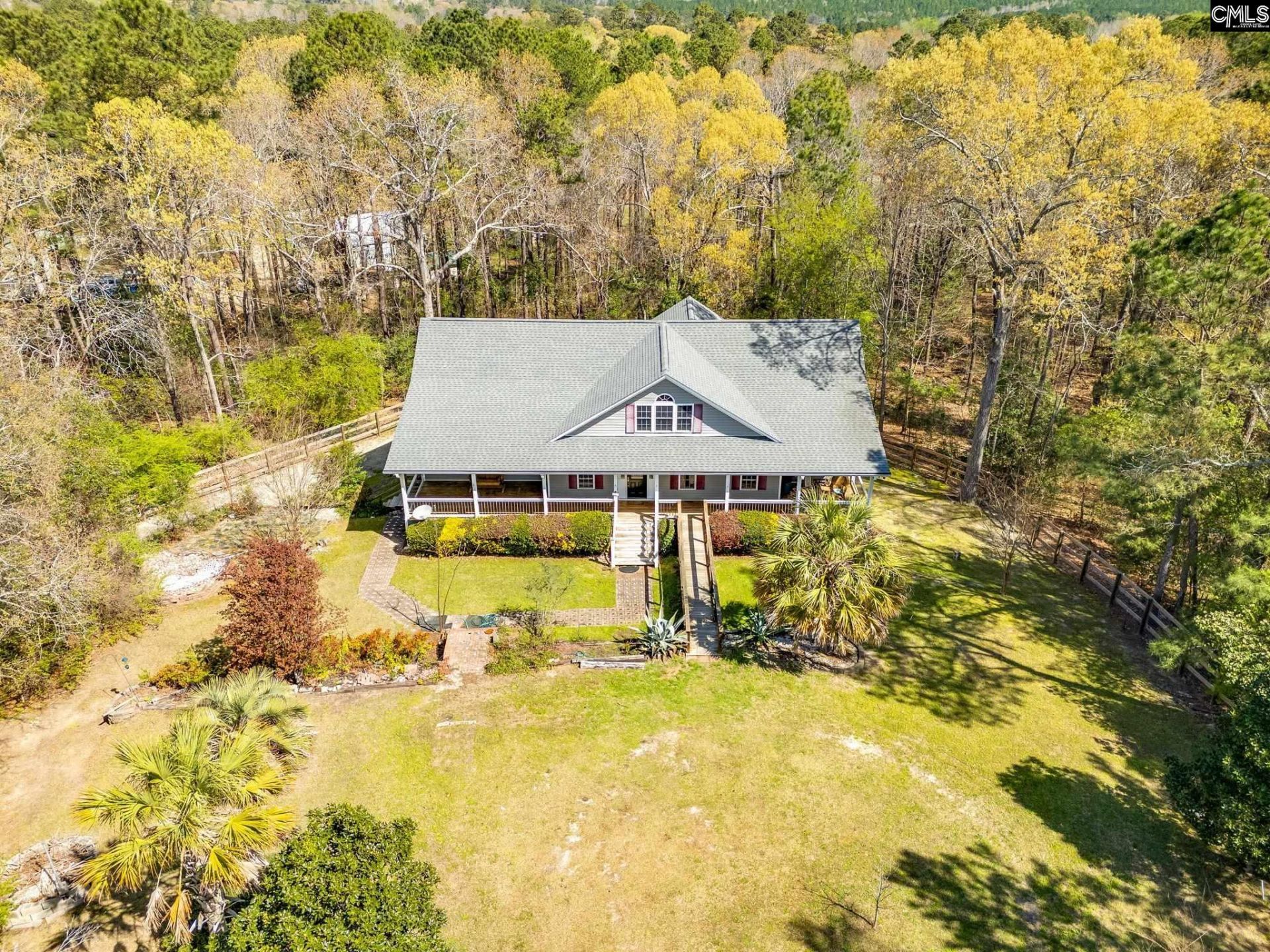 239 Blackthorn Drive Photo 49