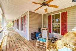 239 Blackthorn Drive photo 4