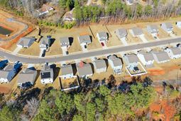 584 Lamorak Place photo 4