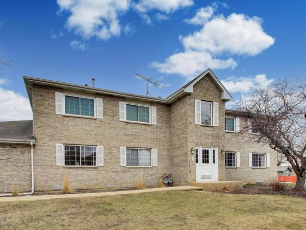 367 Stonington Place , Unit 367, South Elgin, IL 60177