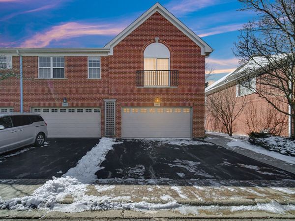 947 Kensington Drive , Unit 7-E3, Northbrook, IL 60062