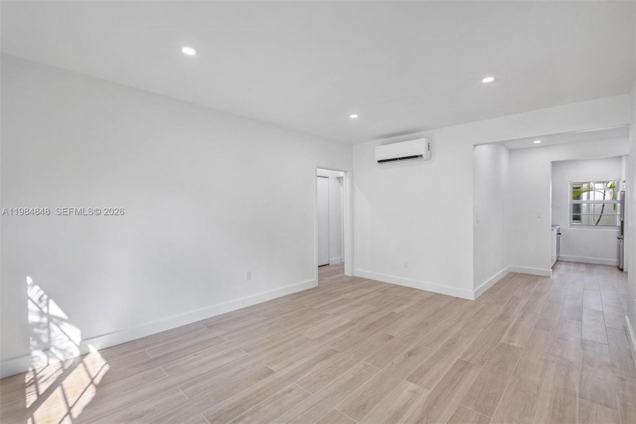 1610 Michigan Ave , Unit 2, Miami Beach, FL 33139 Photo